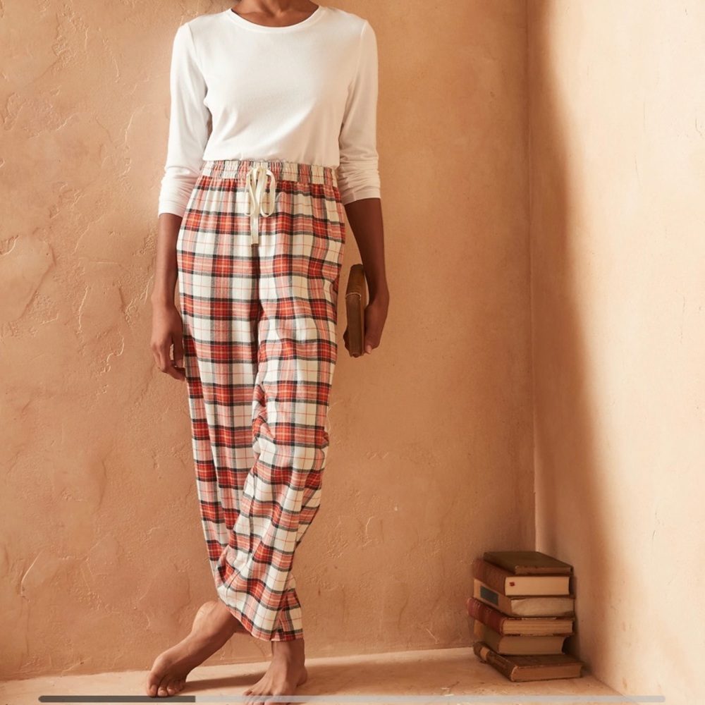 COPY - NWT banana republic Cozy red plaid flannel pajama bottoms